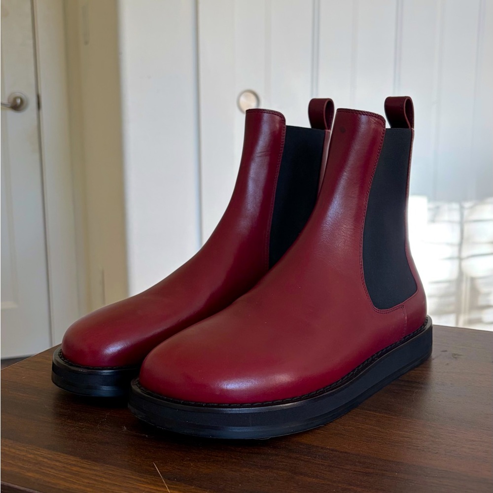 THE ROW Women's Designer Vigne Burgundy Gaia Platform Chelsea Boots Size 40
